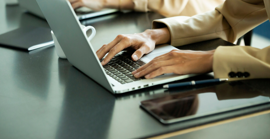 Cómo mejorar tu perfil profesional con el modelo Lifelong Learning y la IA